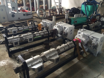 探尋專(zhuān)業(yè)吹膜機(jī)配件 螺桿與料筒的優(yōu)質(zhì)供應(yīng)商——瑞安市云江塑料機(jī)械有限公司